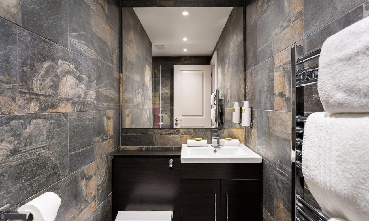 Kotel Windermere Exterior photo Bathroom